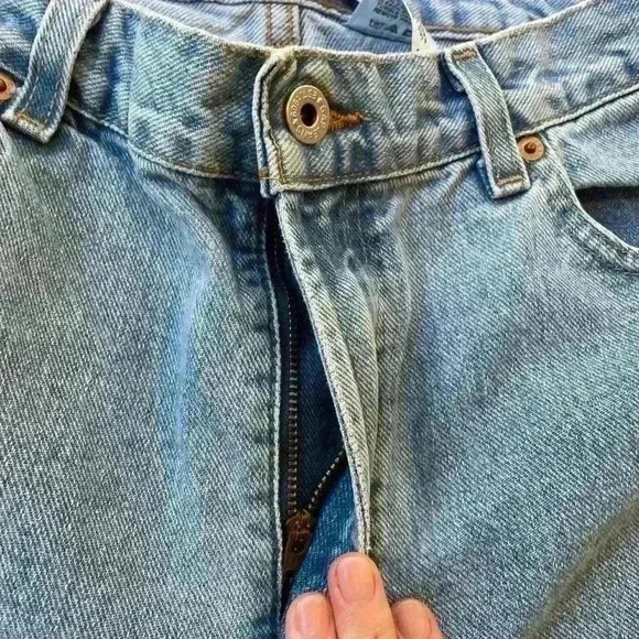 Boys Gap Bootcut Jeans, Light Wash Denim, size 12 regular, 31 inch inseam - Picture 7 of 8